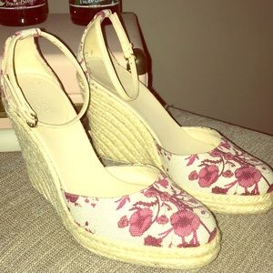 Authentic Gucci Floral Wedges